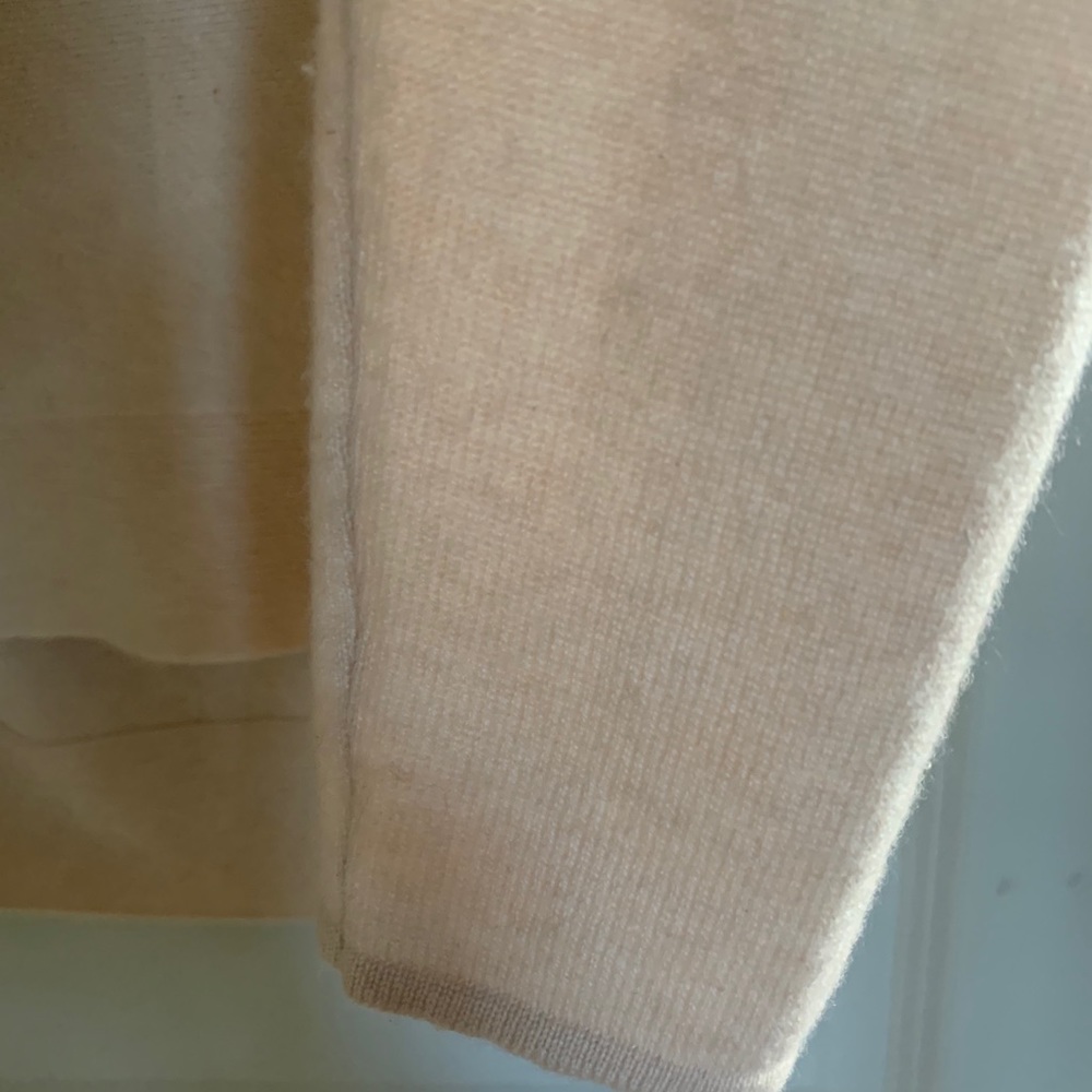 Club Monaco Vergine Cashmere sweater - medium - Picture 8 of 12